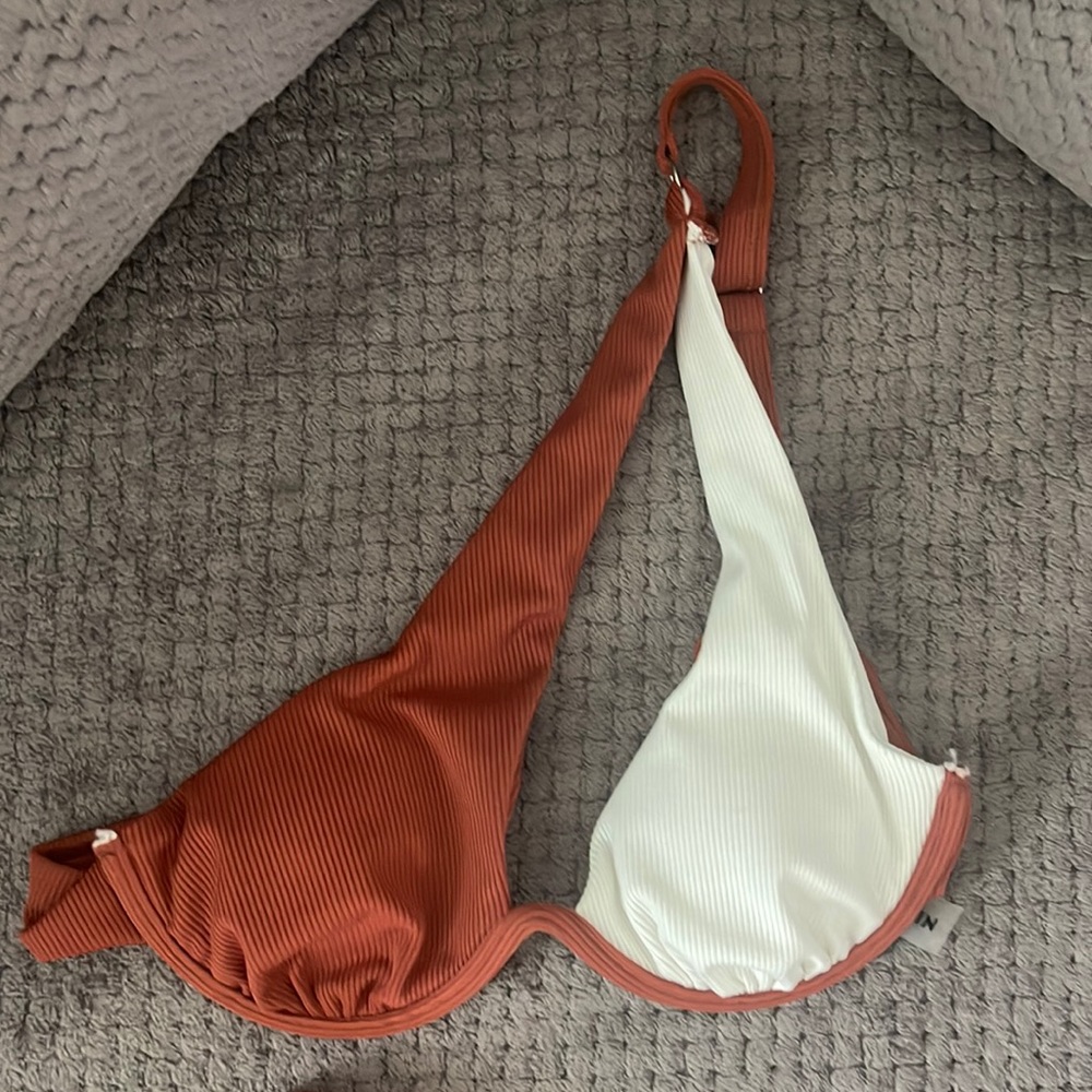 Bikini tops